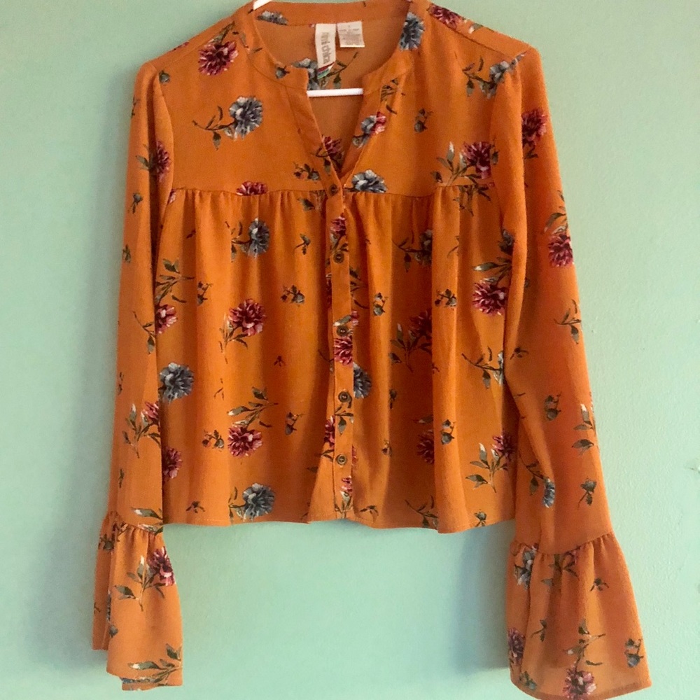 Boho flowered top